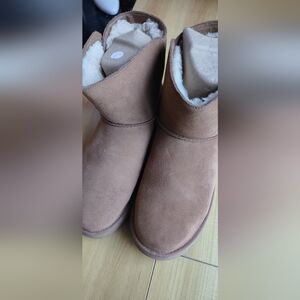 UGG w Mini Bailey belted  design NEW ITEM